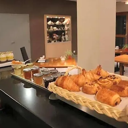 Hotel L'auberge Du Rhone 3*